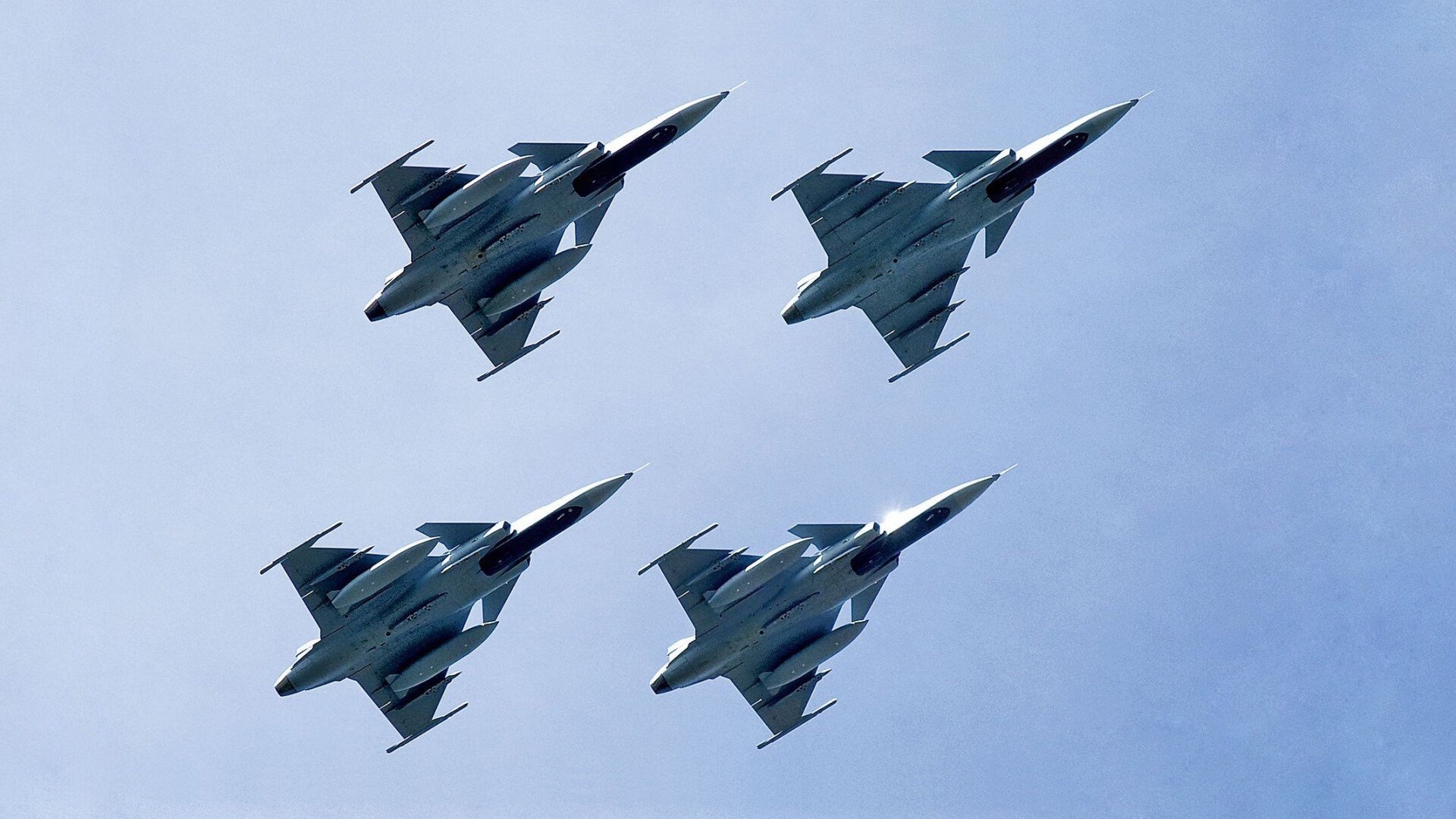 国家队阵容轮换缺乏稳定结构,国家队转型升级