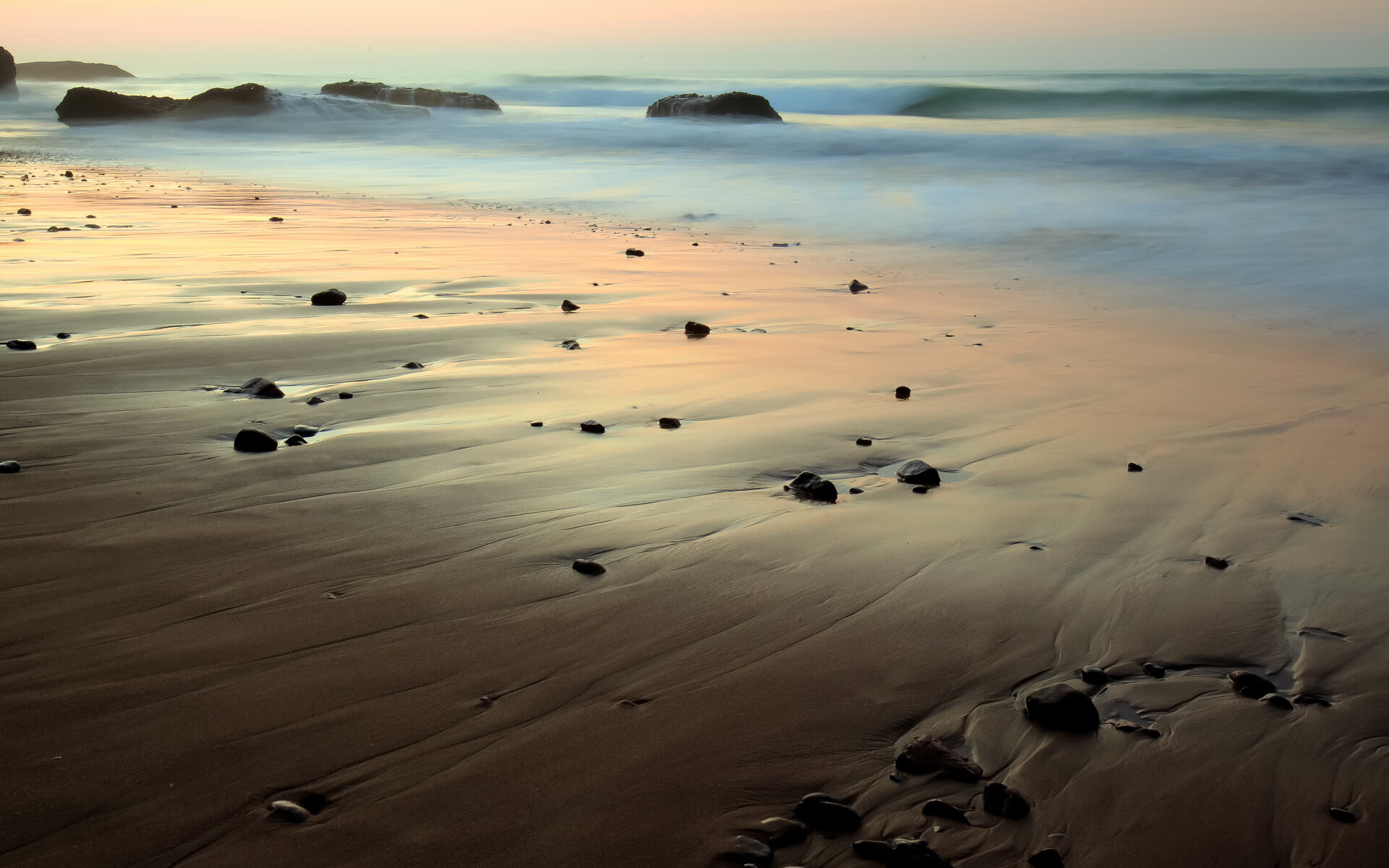 九游游戏中心官网-曼联高层召开发布会回应质疑，曼联最新大名单