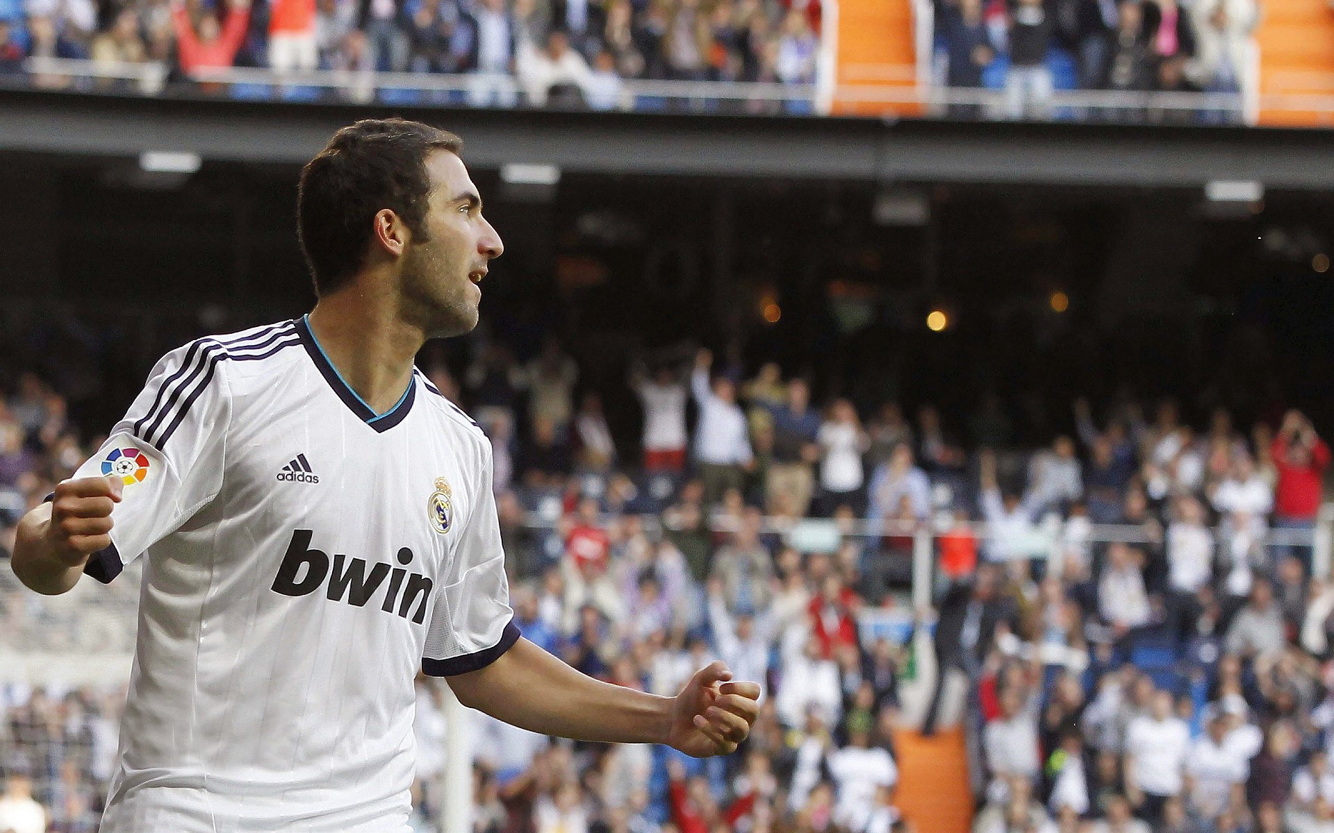 日本男足团队精神感动人心，日本国家男足